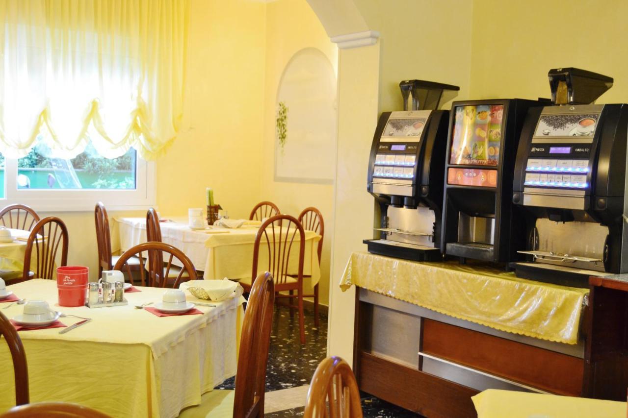 Hotel Ettoral Lido di Jesolo Luaran gambar
